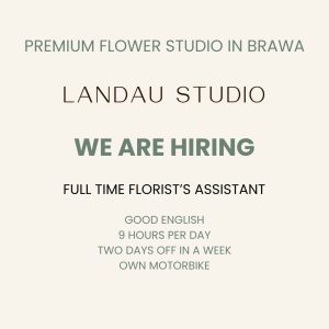 Lowongan Kerja Sebagai Florist Assistant untuk Landau Studio Penempatan di Brawa, Badung